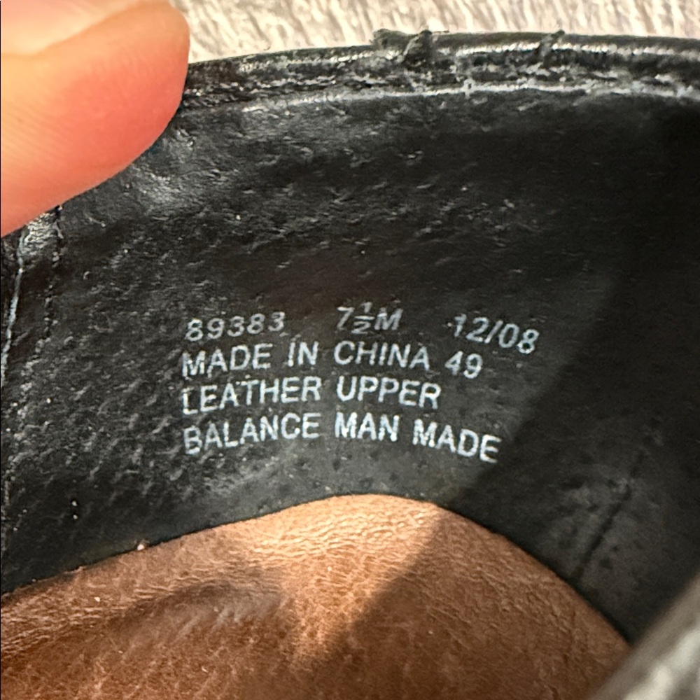 Clarks Classic Black Heels with Strap - Picture 3 of 12